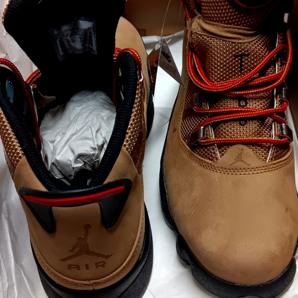 Air Jordan boot 10.5